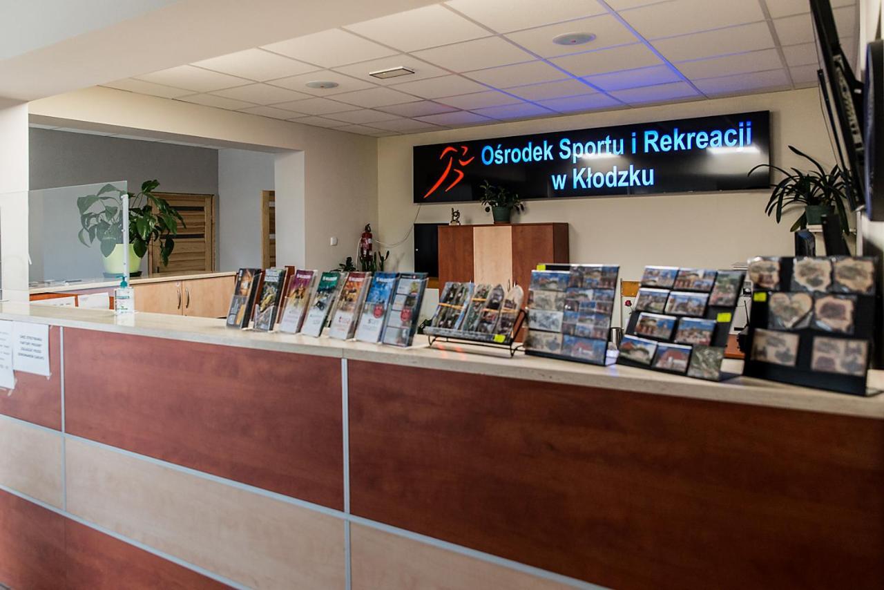 Hotel Dom Wycieczkowy "Na Stadionie" Kłodzko Esterno foto